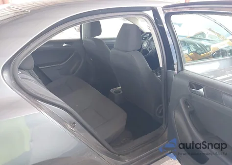 2013 Volkswagen Jetta 2.0L S from USA, damaged, VIN 3VW2K7AJ2DM202390